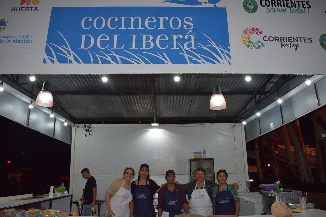 Stand_cocineros_del_ibera